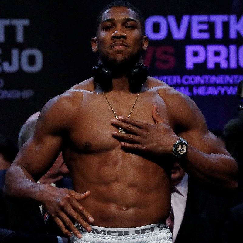 Anthony Joshua physique