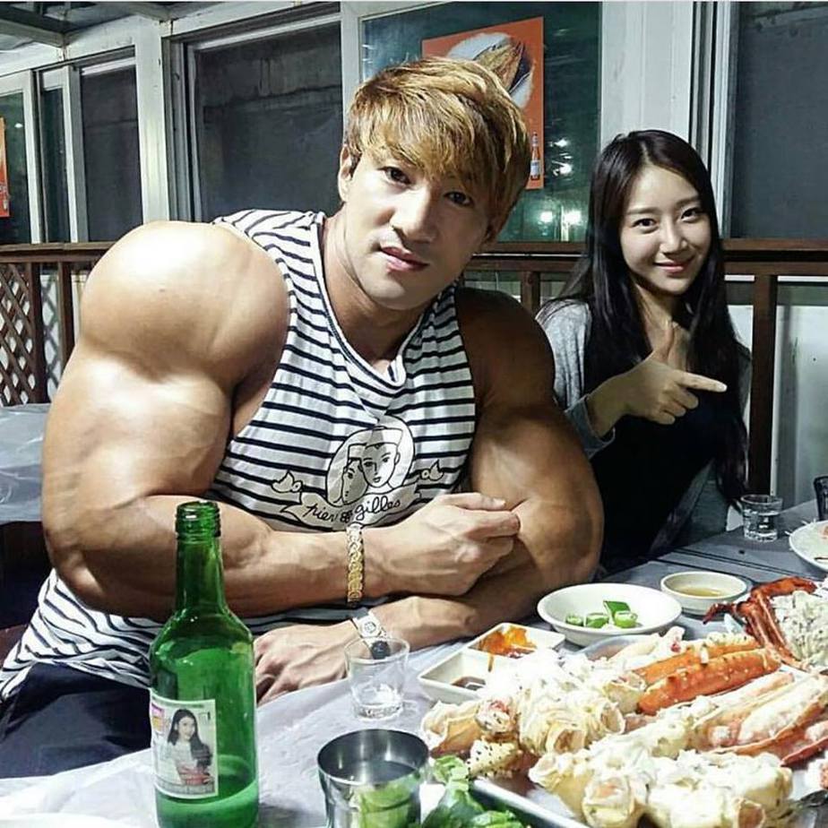 Chul Soon's shoulders and arms